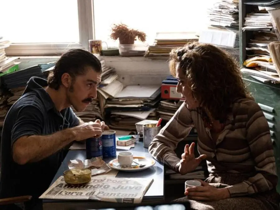 Una foto di scena di 'Palazzina Laf', di e con Michele Riondino, Roma.