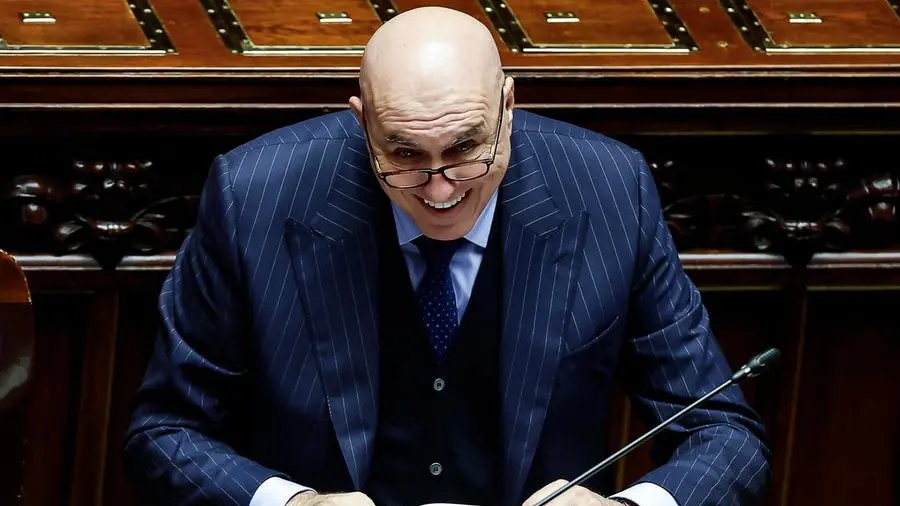 Ritorno della leva militare? La proposta Crosetto riaccende il dibattito sulla “naja volontaria”