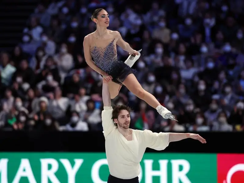 Stasera in Tv Conti e Macii su Raidue Sulle spalle dei giganti verso Milano Cortina