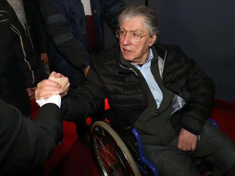 Don Cesare e la fede cristiana di Umberto Bossi: «Ha cercato Dio fino alla fine»