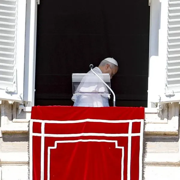 Il Papa ci ha parlato con semplicità e trasparenza della sua salute. Noi gli rispondiamo con la preghiera