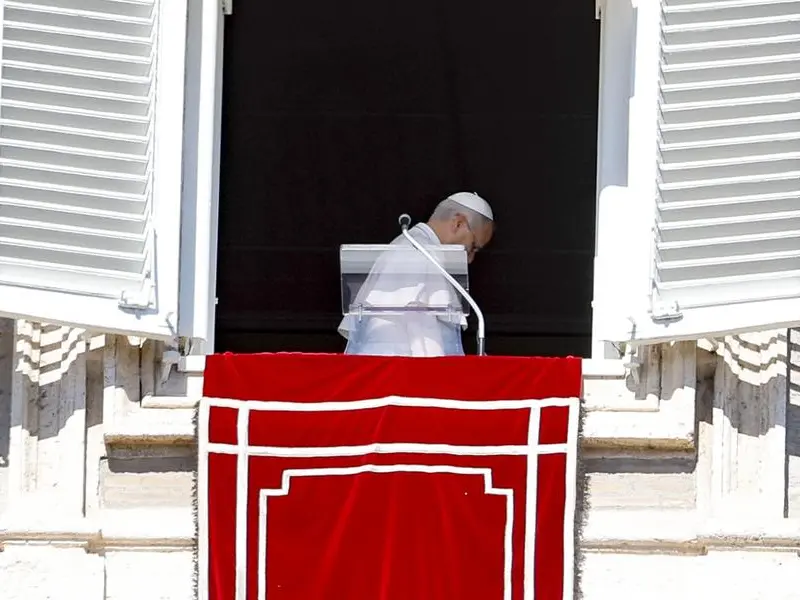 Papa Leone ci ha parlato con semplicità e trasparenza della sua salute. Noi gli rispondiamo con la preghiera