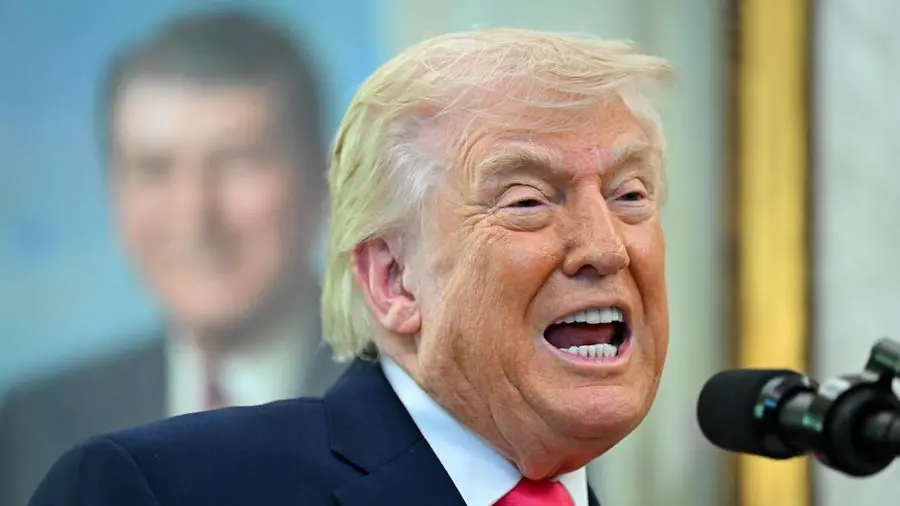 Donald Trump, il presidente che si crede imperatore