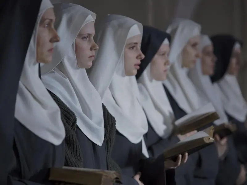 Stasera su Cielo il film \"Agnus Dei\", ispirato alla vera storia di 25 suore polacche brutalmente violentate dai soldati dell'Armata rossa durante la seconda guerra mondiale