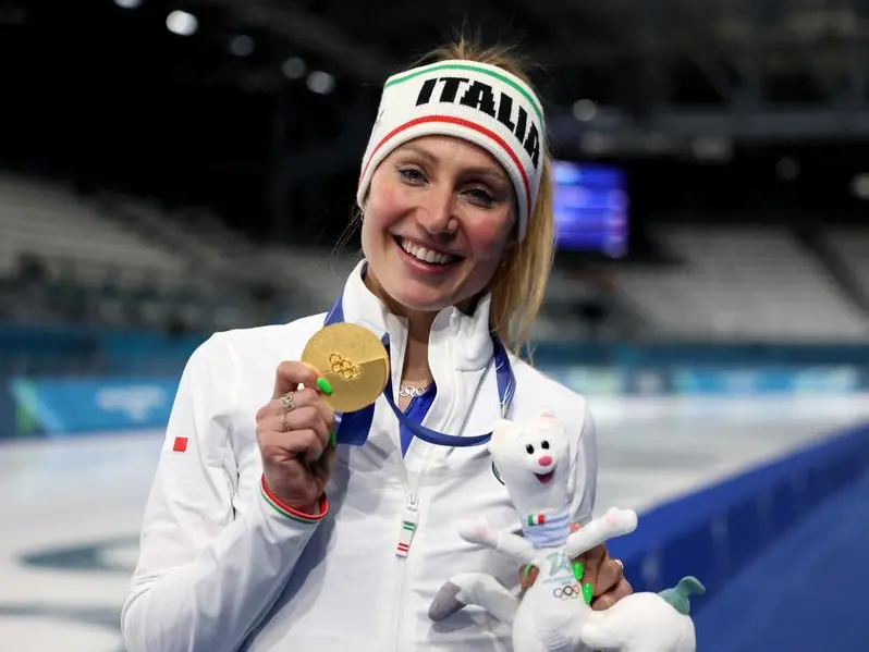 L’oro di Francesca Lollobrigida, medaglia di famiglia con bambino