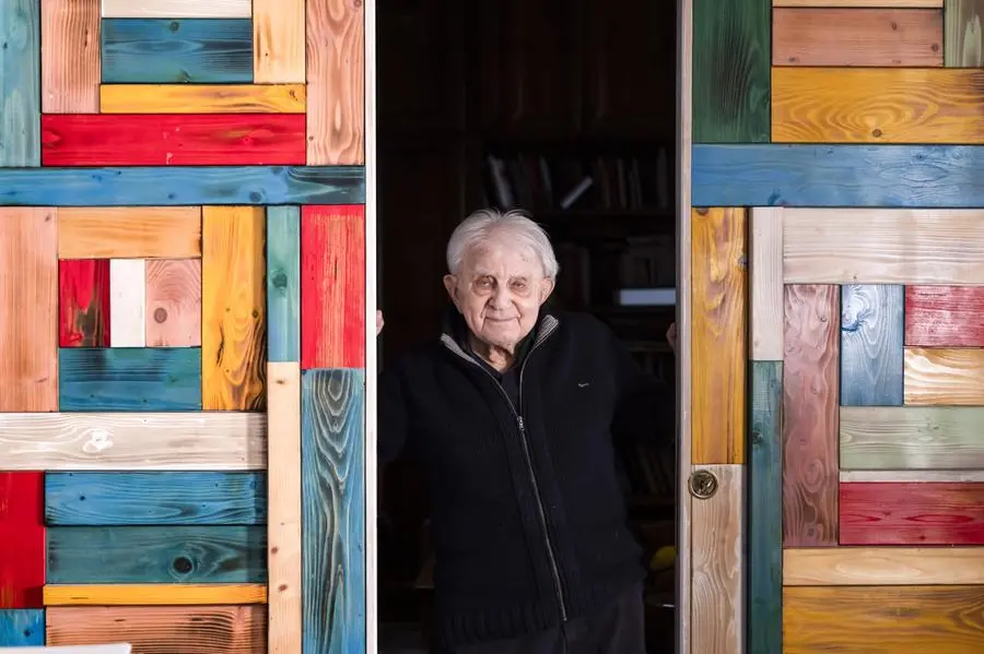 Don Antonio Mazzi, 96 anni, nella sedi di Exodus a Milano , Stefano Dal Pozzolo/contrasto