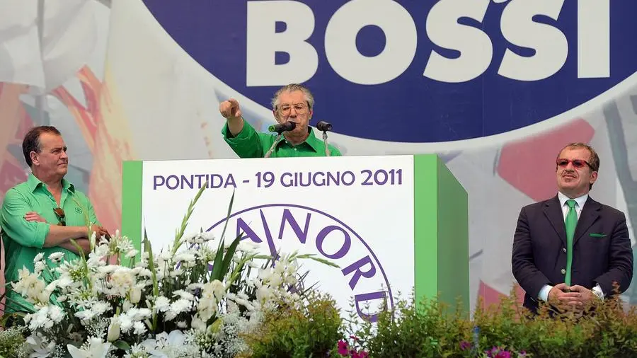 Il Vangelo “localizzato”, il dio Po e Pontida nata “copiando” le Gmg di Wojtyla. Così Bossi attinse al sacro per costruire il suo popolo