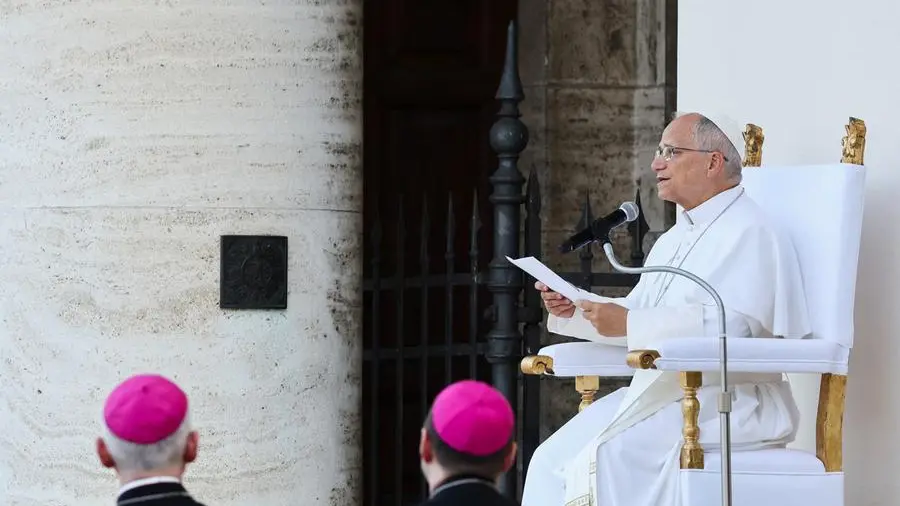 Il Papa ad Assisi: «Giovani, siate operatori di pace e non abbiate paura del per sempre»