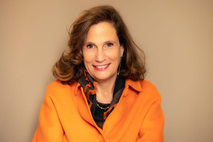 Ilaria Capua: «We women are stronger than the “troglodytes”»