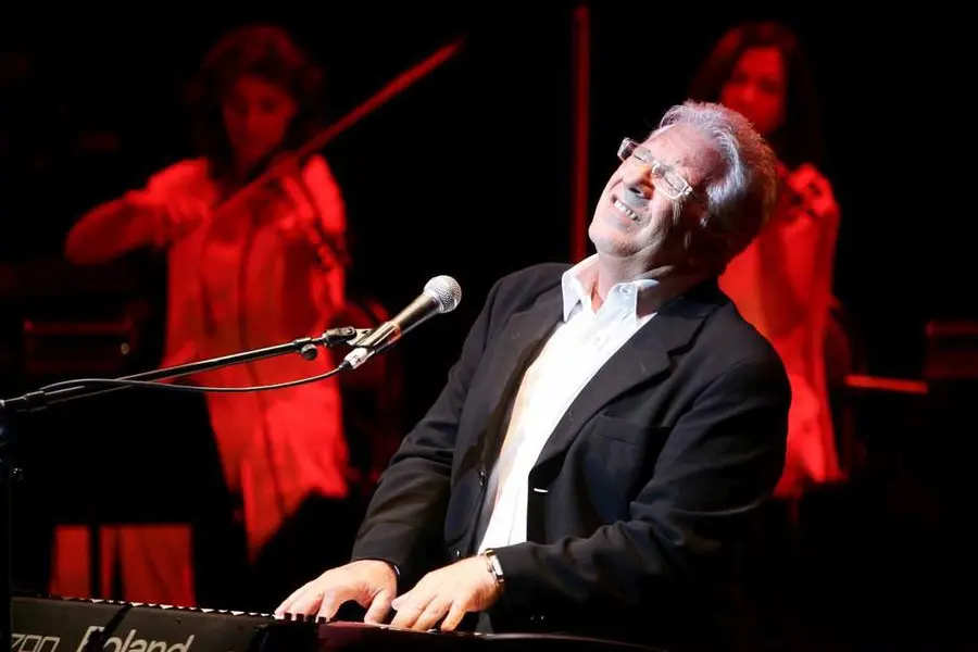 Peppino Di Capri durante un concerto nel 2005 , ANSA