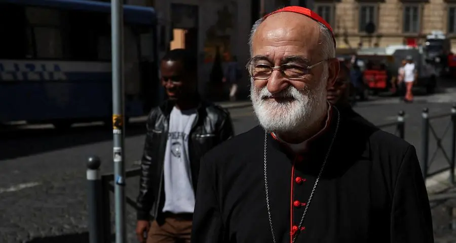 Il cardinale di Rabat, accusato di molestie, si autosospende. Verità o tentativo di delegittimarlo?