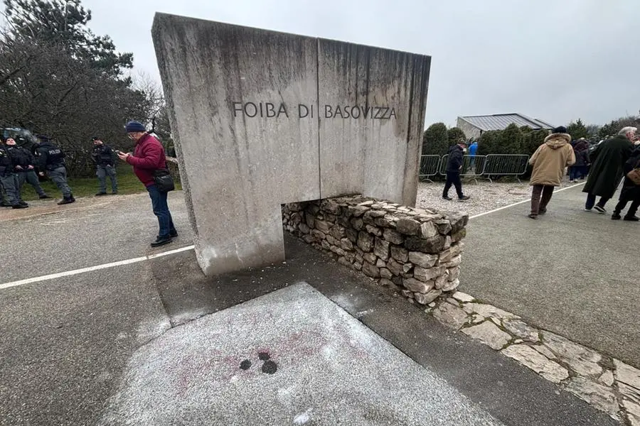 L\\'ingresso della foiba di Basovizza a Trieste che \\u00E8 monumento nazionale , ANSA