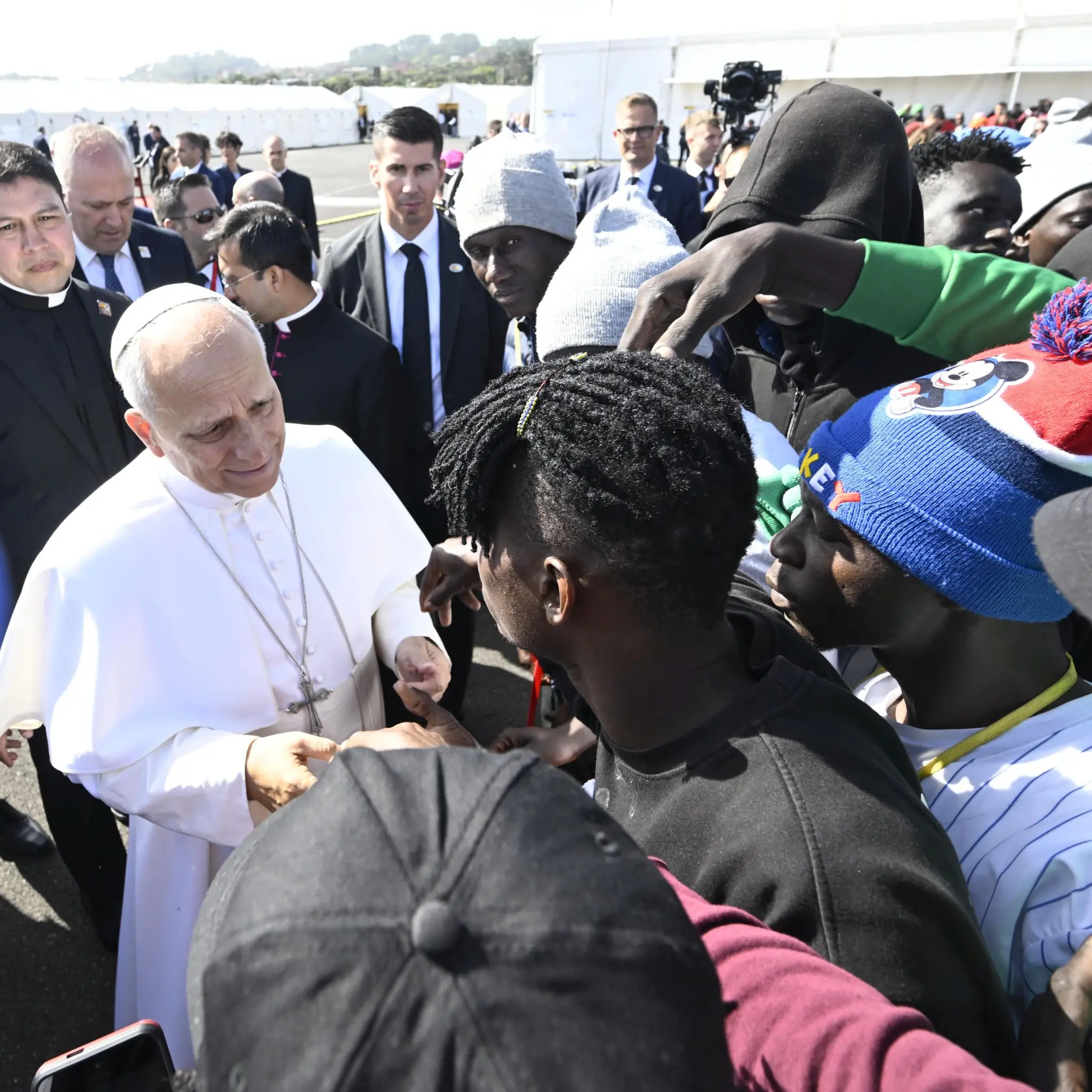 ore 9 - Diretta streaming, il Papa visita il centro per migranti \"Maison Bakhita\" di Parigi