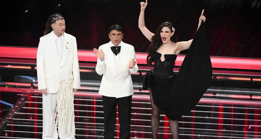 Monsignor Staglianò: «Sanremo 2026 manda in soffitta l’amore liquido»