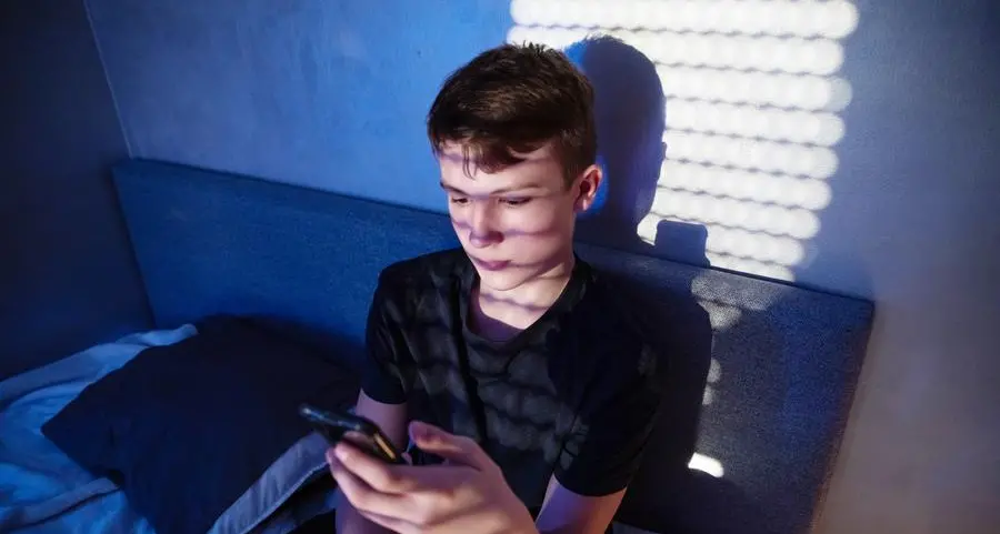 Social e minori: la proposta di un patentino digitale alla Meloni. Zoppi: «Più connessione umana e meno collegamenti asettici»