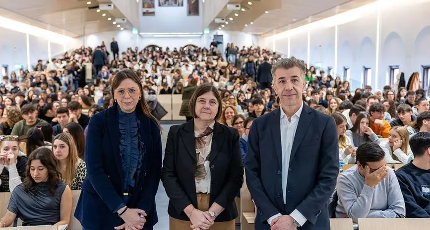 Generazione Z, amore o controllo? I dati sulla violenza nelle relazioni