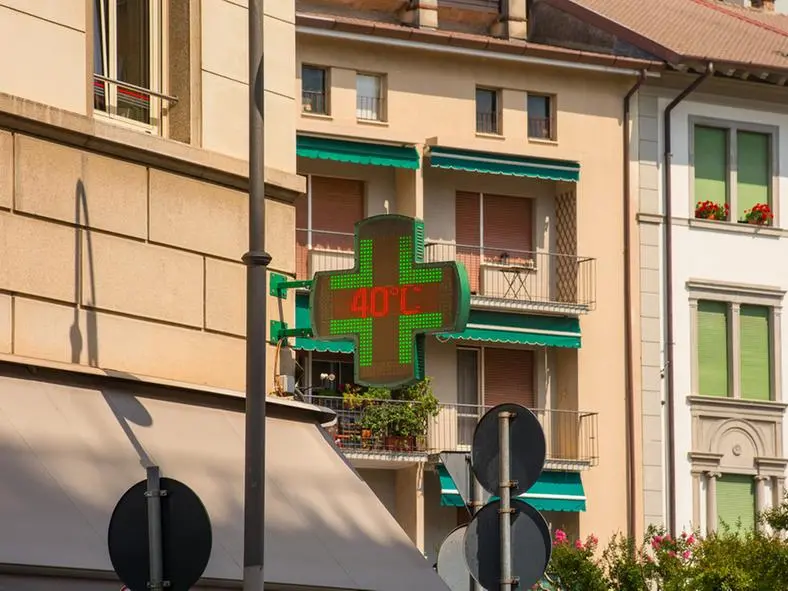 Ondata di calore, perchè fa così caldo? Lo spiega il climatologo del Cnr