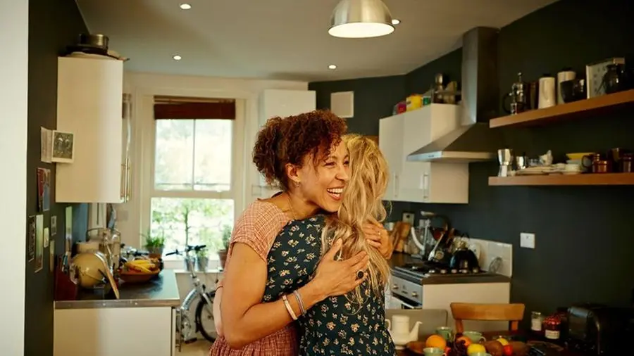 Curarsi lontano da casa, Airbnb.org offre alloggi gratuiti alle famiglie in viaggio per curarsi