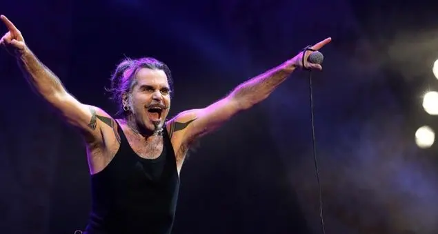 Ma non tappate la bocca agli artisti