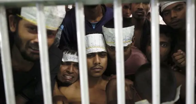 Il Papa: «La tratta, un delitto contro l’umanità»