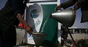 Iran: fuori il nucleare, dentro il petrolio