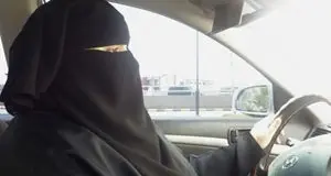 Arabia Saudita: donna al volante, pericolo per il regnante