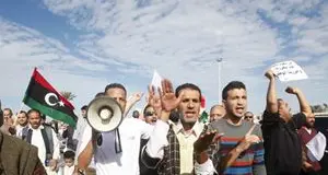 Libia, le milizie a caccia di petrolio