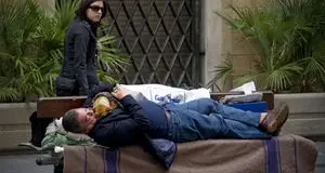 Un sms per i nuovi poveri