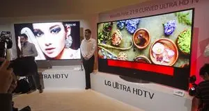 Fiera Hi-Tech di Las Vegas, è l'anno degli schermi curvi