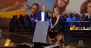 Piccolo schermo color sangue