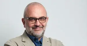 Perché non possiamo non dirci \"stupidi\"