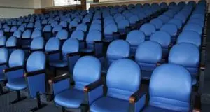 Vuoi comprarti un cinema? Lo trovi in vendita sul web