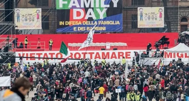 Utero in affitto. Il documento francese snobbato in Italia