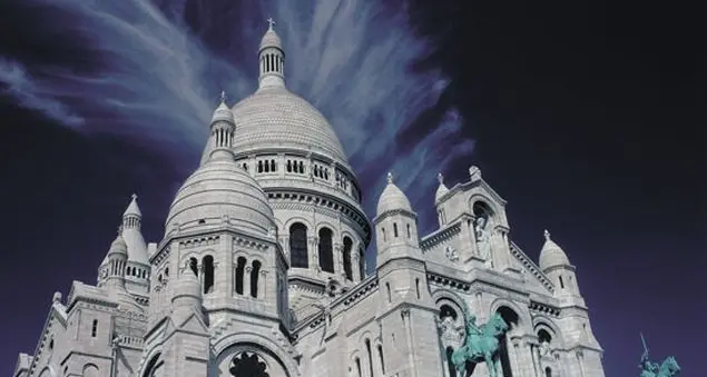 Una santa nel cuore di Parigi