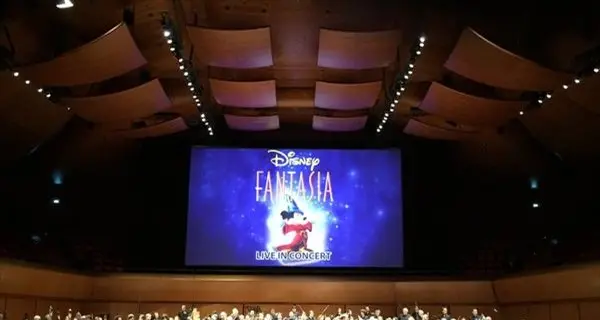 Trionfa \"Fantasia\" con l'orchestra dal vivo