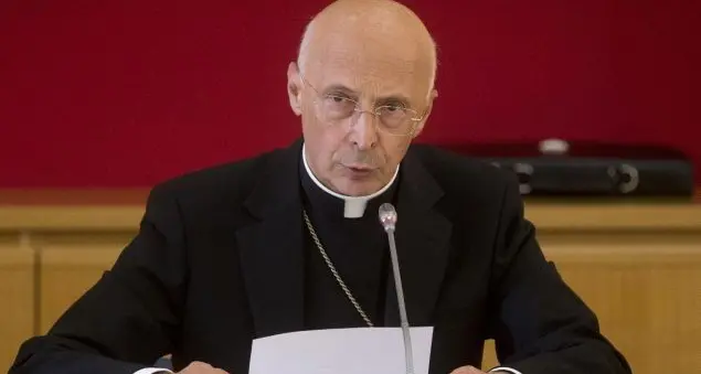 Bagnasco: «È irresponsabile indebolire la famiglia»