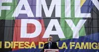 Il Family Day sfida Renzi: «Basta schiaffi alla famiglia»