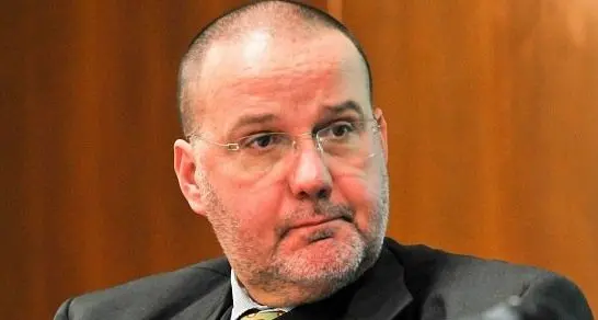 Bergoglio e quei 92 chili al mese