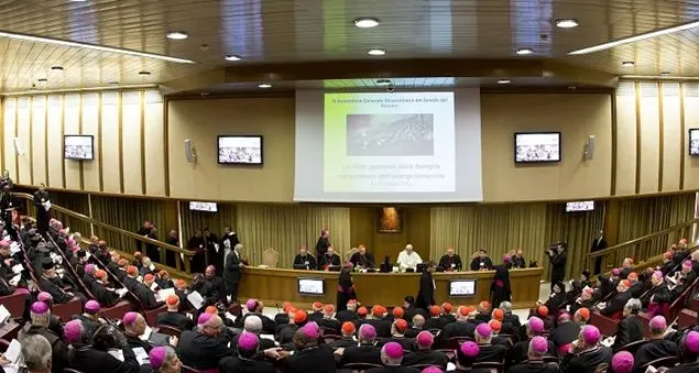 Il Papa al Sinodo: «Parlate chiaro!»