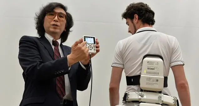 Un esoscheletro per tornare a camminare