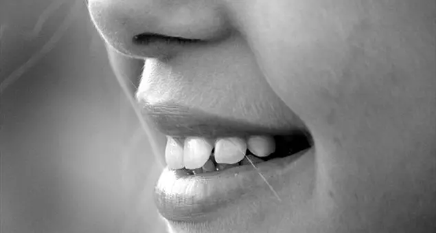 Spray nasali, allergie e raffreddori: 8 fatti sul naso