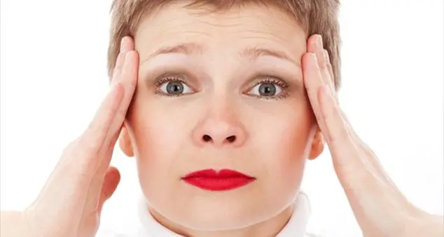 «Mia suocera ci rinfaccia tutti i mali del mondo e non ci lascia vivere. Aiuto!»