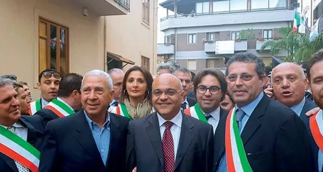 «La mafia mi vuole morto perché le ho tolto i fondi Ue»