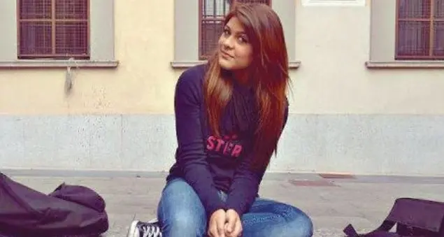«La mia Carolina, uccisa dalle botte di Internet»