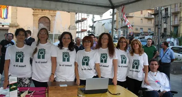 Un bicchiere di vino per aiutare i malati di Sla