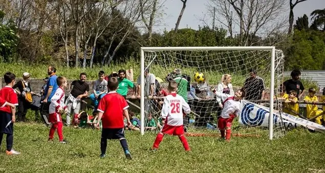 Villaggio per la terra, 25 aprile dedicato all' \"ecologia dell'incontro\": bici e calcio