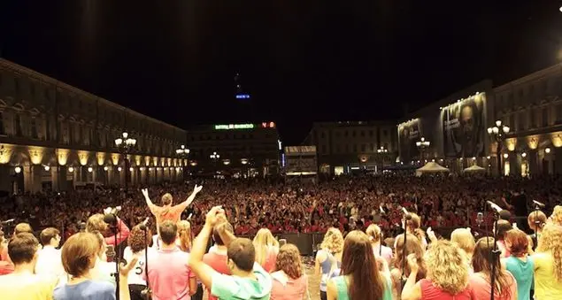 A Mito è l'ora dei cori: tutti in piazza a cantare