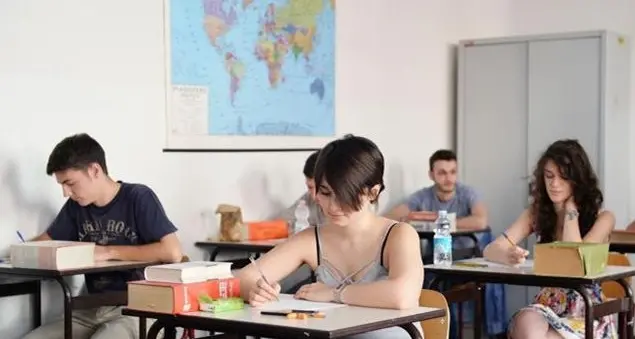 Un bilancio dell'anno scolastico: sempre meno bocciati