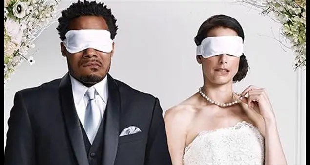 L'ultima idiozia della Tv: sposarsi al buio tra sconosciuti