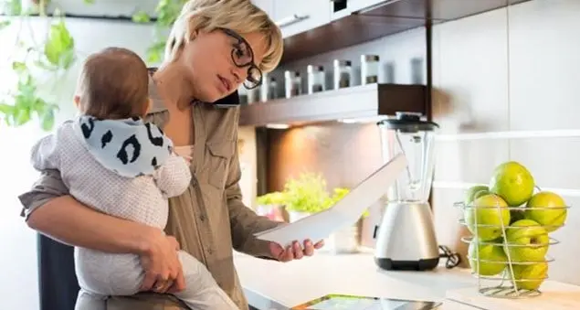 Mamme equilibriste tra famiglia e lavoro